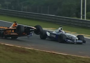 VIDEO: When Verstappen took the Brazilian GP leader out...