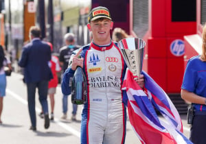 Audi F1-junior Slater als eerste Formule 2-coureur voor 2027 aangekondigd