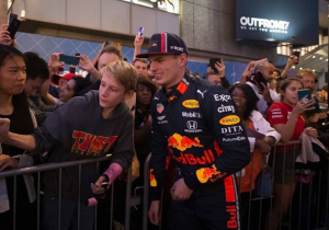 Verstappen geniet van spektakel F1 Festival: "Was erg bijzonder"