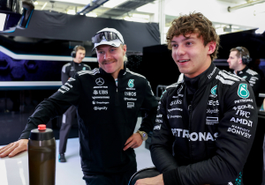 F1 star posts bizarre picture after completing new venture