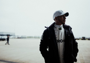 Hamilton: 'Toekomstplannen F1 hebben invloed op lengte contract'