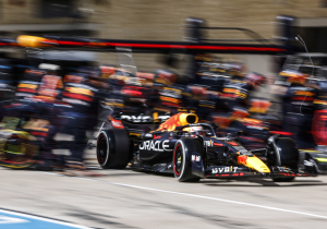 VIDEO: La pésima parada en pits de Max Verstappen