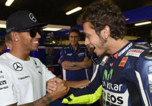 Rossi nodigt Lewis Hamilton uit voor test op zijn ranch