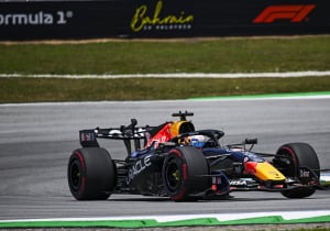 Verstappen wijst naar huiswerk na trainingen: 'We hebben veel te doen'