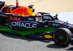 Wat is die groene verf op Formule 1-auto's en waarom wordt het gebruikt?