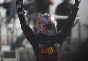 LIVE: Verstappen in actie tijdens virtuele editie Petit le Mans