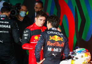 "Charles Leclerc debería ser como Checo Pérez"