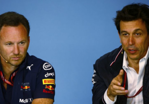 Mercedes should have discussed team orders before the race - Horner