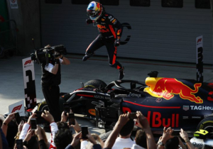 Ricciardo na epische zege: "Het lijkt erop dat ik geen saaie races win"