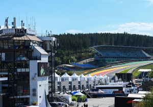 BIZARRE retirement in Belgium sprint race forces safety car intervention