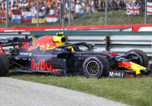 Red Bull to blame for title flop - Renault