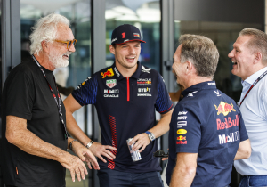 'Kamp Verstappen houdt ontwikkeling Mercedes nauwlettend in de gaten'