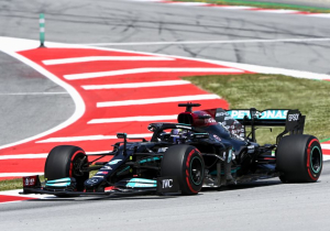 Hamilton pays tribute to "dream" Mercedes after 'anxious' 100th pole