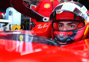 Villeneuve voorspelt onderlinge strijd bij Ferrari: "Sainz is het echte gevaar voor Leclerc"