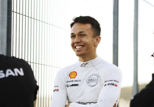 Albon free to secure Toro Rosso deal