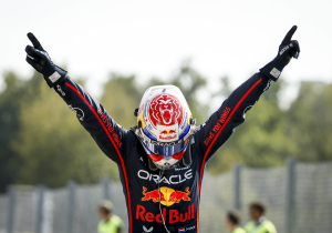 Fans op social media begrijpen niets van optreden Verstappen: "Hoe de f*ck is dit mogelijk"