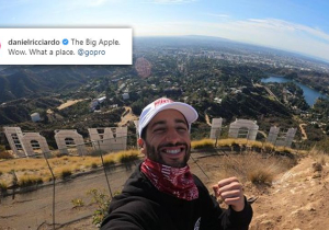 FOTO: Daniel Ricciardo bezoekt 'The Big Apple' in Hollywood