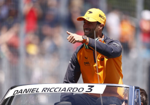 Ricciardo quashes McLaren quit rumours