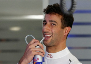 VIDEO: Daniel Ricciardo doet een hilarische vraag & antwoord met fans