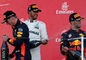 Verstappen over contract Ricciardo: "Daar heb ik niks mee te maken"