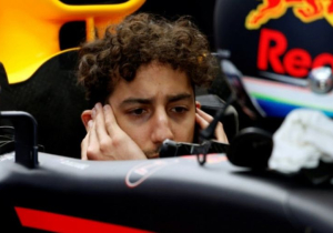 Ricciardo blij met contractverlening Verstappen: "Heeft mijn positie sterker gemaakt"