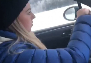 VIDEO: Victoria Verstappen racet door de sneeuw!