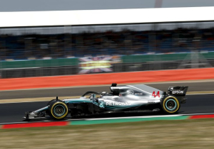 Hamilton warns Liberty Media over Silverstone future