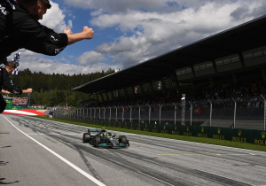 Hamilton's Mercedes tribute after Austrian GP salvage job