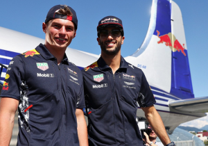 IN BEELD: Verstappen en Ricciardo onderweg naar Silverstone