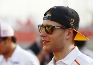 Vandoorne wordt 17e bij debuut in de Formule E