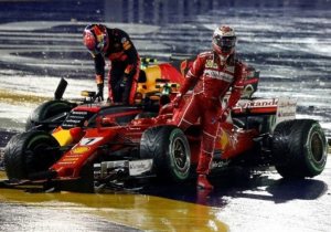 Verstappen niet blij met Vettel: "Wat verwacht je? Dat ik op de rem trap?"