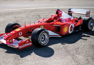Ferrari F2002 Michael Schumacher voor bijna zes miljoen over de toonbank