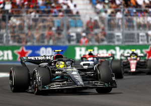 Kravitz lacht Ferrari-bod op Hamilton weg, stelt jaarsalaris van 80 miljoen voor