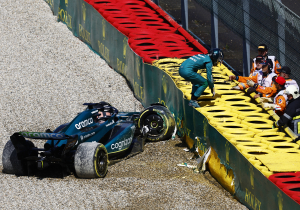 F1 boss issues APOLOGY to drivers amid sudden form slump