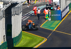 'Mercedes achterhaalt oorzaak uitvallen Russell in Australië'