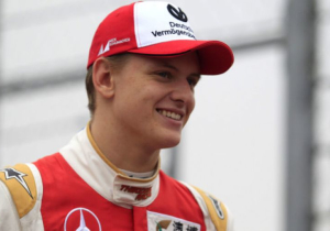 Mick Schumacher wint eerste race in de Formule 3
