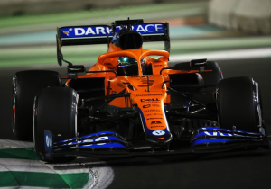Ricciardo labels Jeddah a "maze" after self-coaching through practice