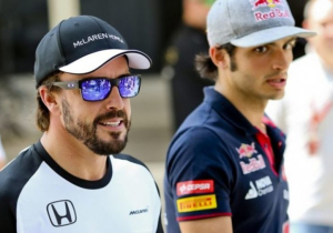 Uit de bocht: Dit is de vriendin van Fernando Alonso