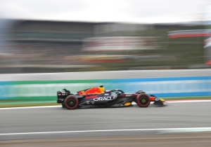 Max Verstappen se queda con la pole en Barcelona; Sainz queda 2°