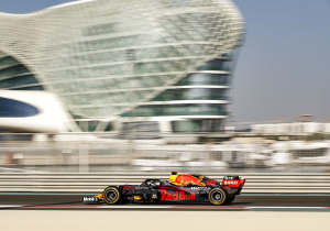 Schumacher over titelstrijd: "Beide mannen verdienen het want ze zijn fantastische coureurs"