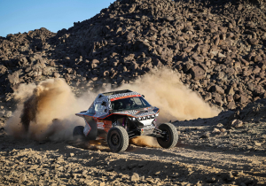 Dakar 2026: Nederlandse dame schrijft geschiedenis met Etappe 3-zege, Ford volledig in top vijf