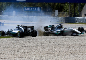 Wolff blikt terug op felle onderlinge titelstrijd: 'Dat zal ik nooit meer opnieuw toestaan'