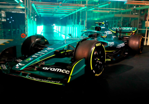 Vettel bowled over by "futuristic" Aston Martin