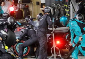 Mercedes en Hamilton vallen opnieuw in de prijzen