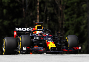 Verstappen over updates Red Bull: "Er komen nog wel wat dingetjes aan"