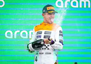 Regerend wereldkampioen Norris verslaat darter Littler voor prestigieuze award | F1 Shorts