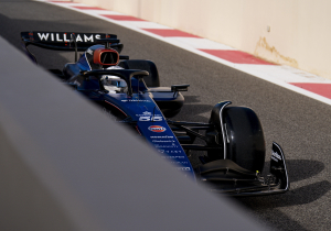 Sainz dacht al aan Williams bij Ferrari: "Onthouden waarom Ferrari snel is in deze bocht"