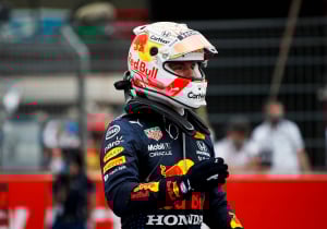 Verstappen over derde plaats in VT2: 'Mercedes had motor opgeschroefd'