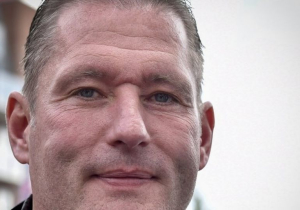 Jos Verstappen: 'Het zou goed zijn als er dit seizoen een keer geen Mercedes-coureur wint'