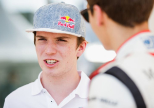Ticktum gets first F1 test drive in Bahrain